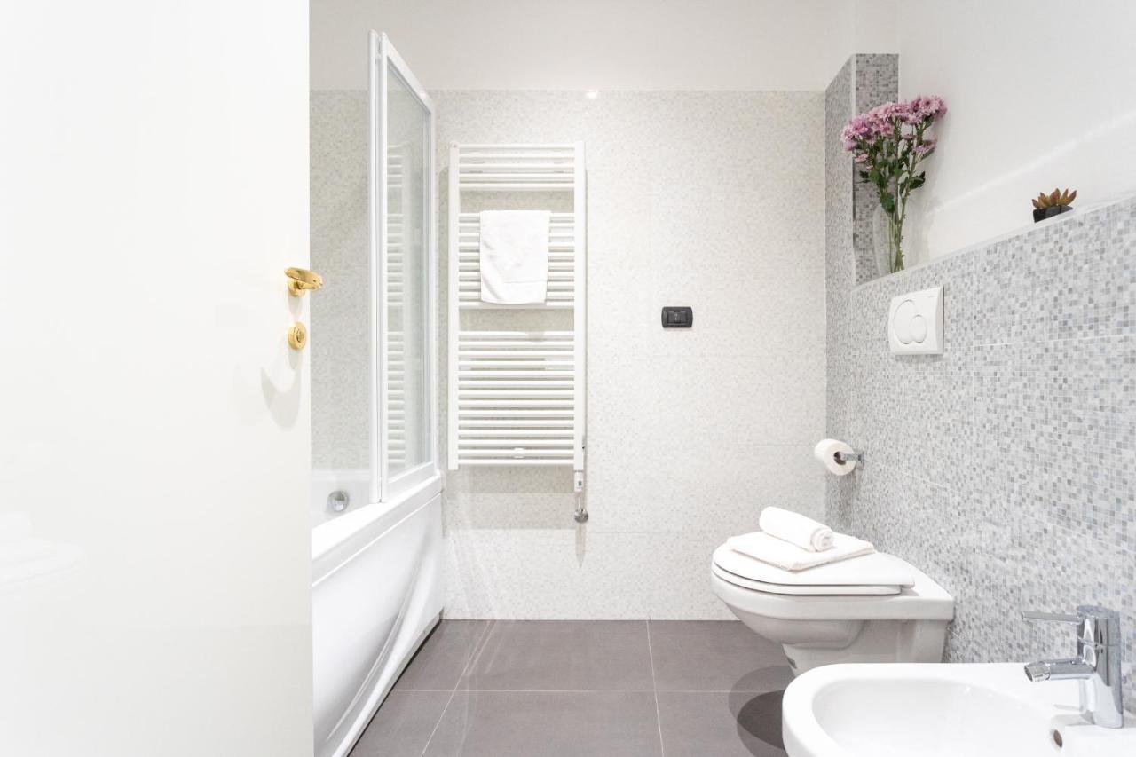 White Flat In Como City Center By Rent All Como Ngoại thất bức ảnh