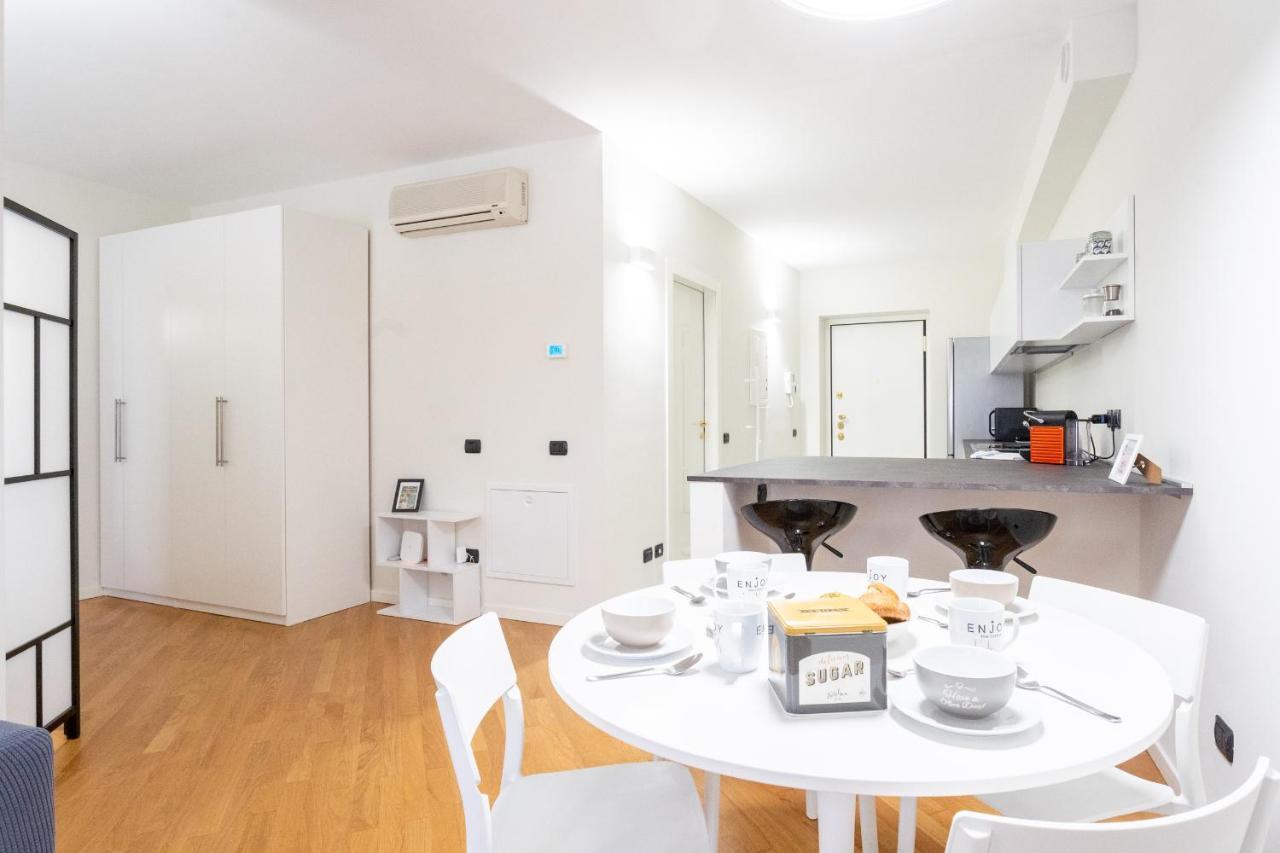 White Flat In Como City Center By Rent All Como Ngoại thất bức ảnh